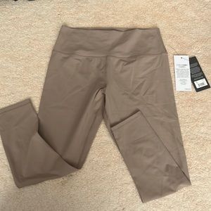 Glyder tan 3/4 length leggings new with tags